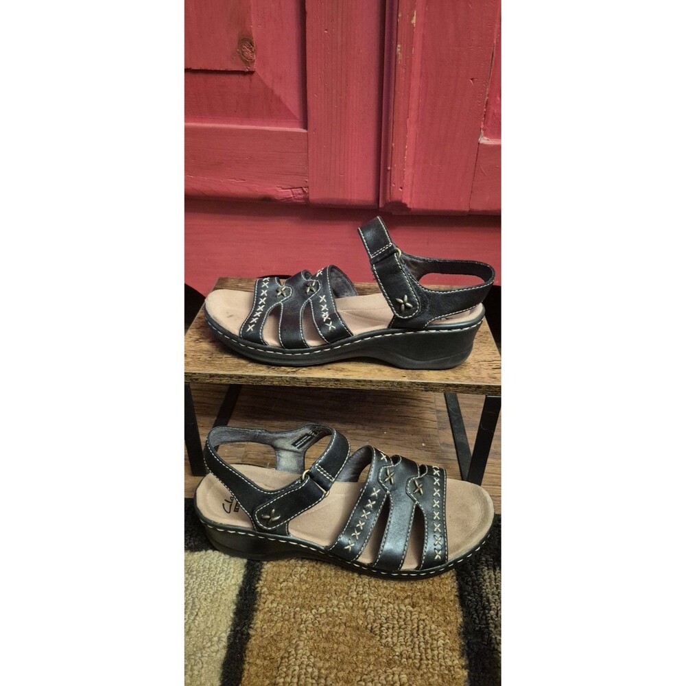 Clarks Size 8 Leisa Black Leather Comfort Sandals Cutout Contrast Stitch EUC